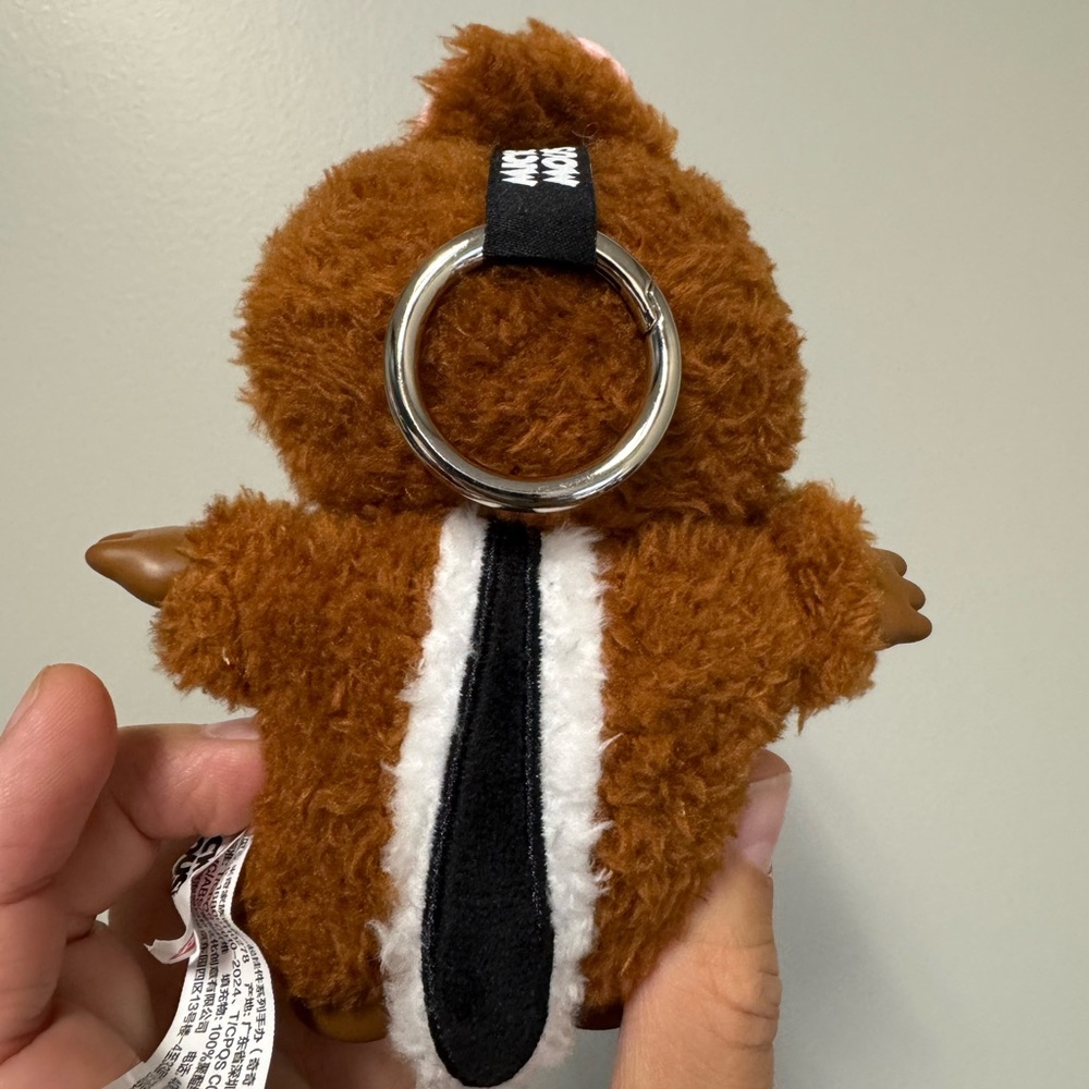 [CHIP] MICKEY FAMILY CUTE TOGETHER KEYCHAIN - Picture 4 of 6